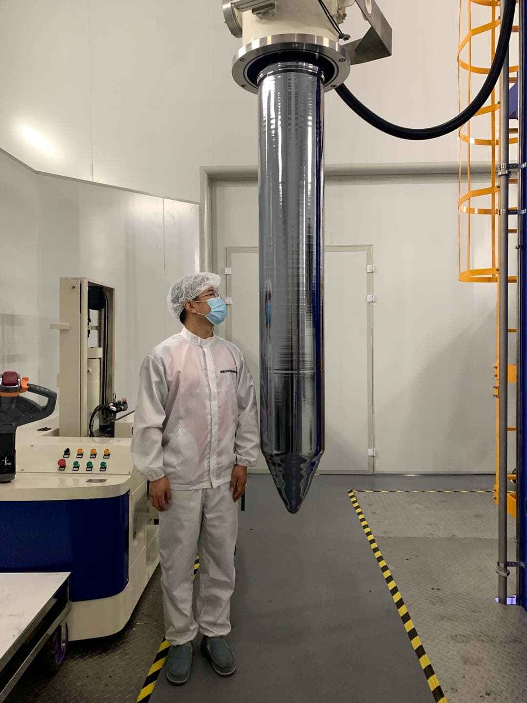 扬眉吐气！有研半导体突破国际壁垒，国产12英寸单晶硅棒拉取成功引领世界级水平